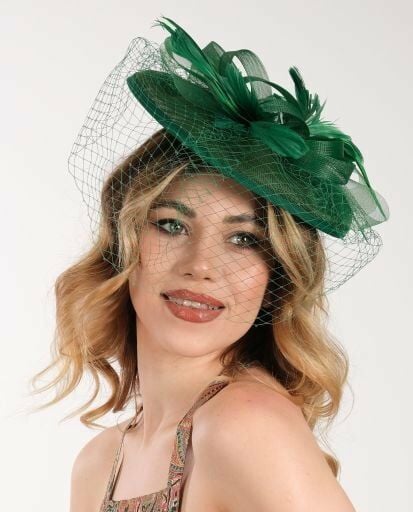 Vintage Şapka Modelleri: Cloche, Pillbox, Fascinator Arasındaki Farklar