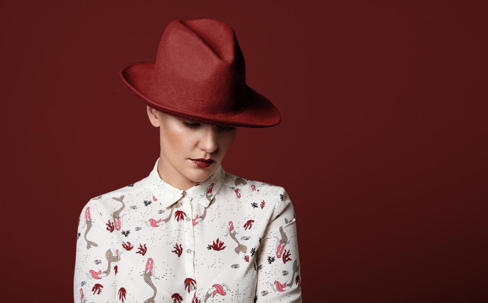 VintagebyDilek ile El Yapımı Bir Şapkanın Yolculuğu: Atölyeden Kutunuza