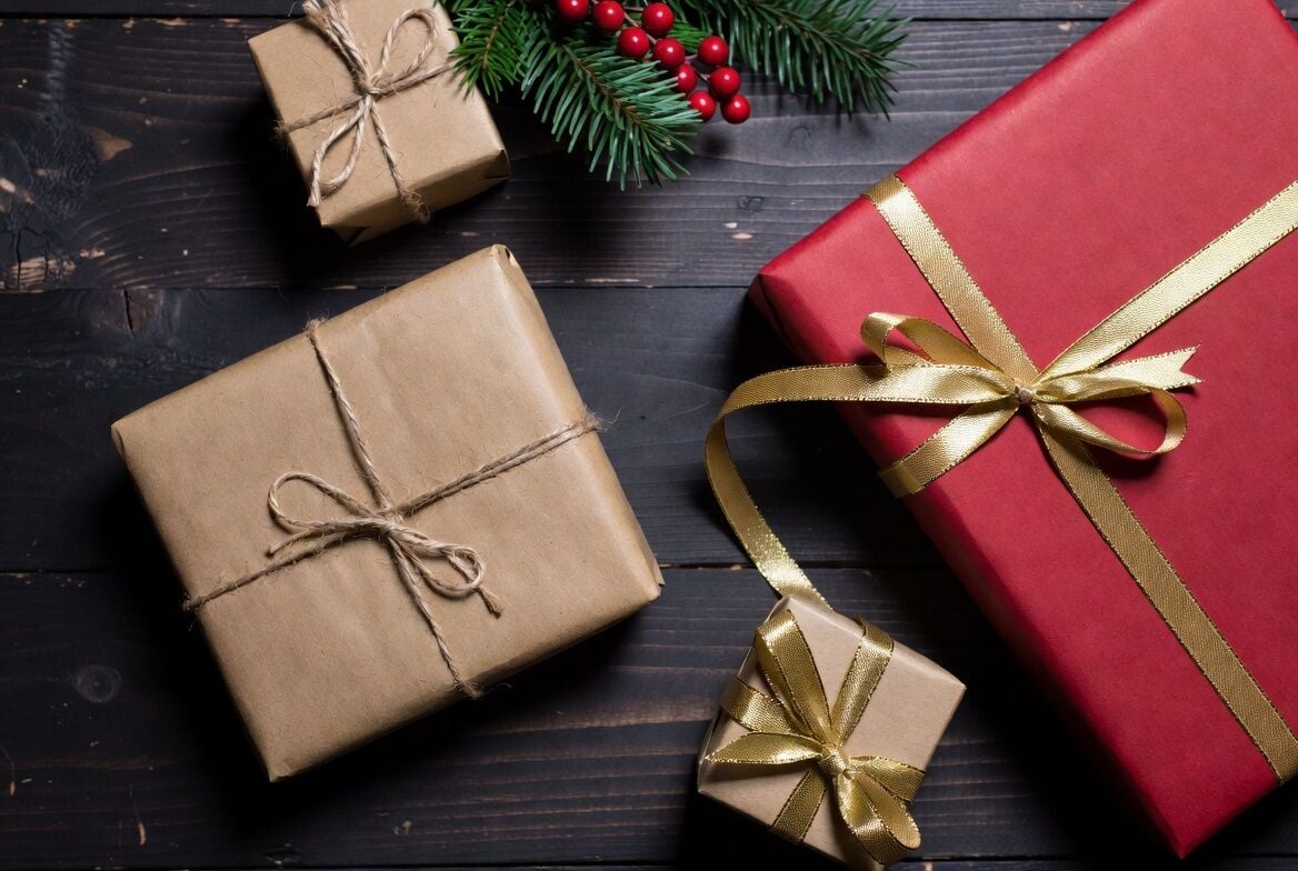 Vintage Yılbaşı Hediyesi Rehberi: 40+ Zamansız Parça Önerisi