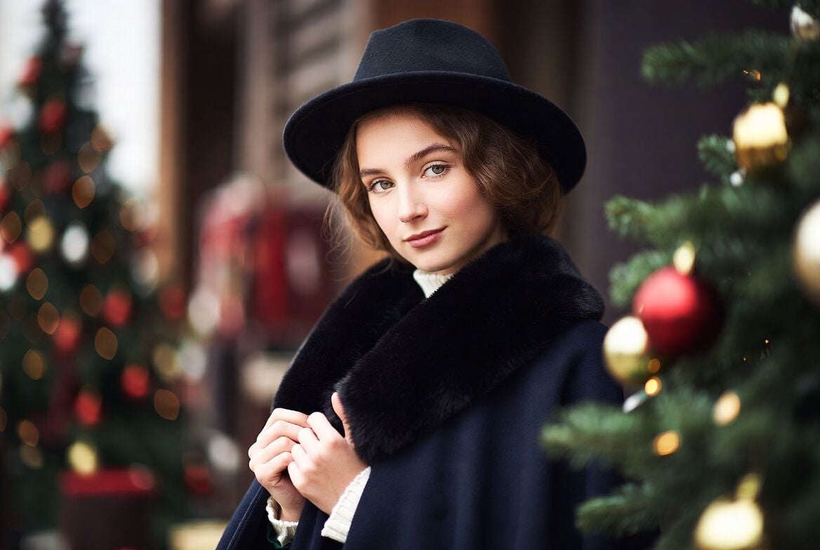 Yılbaşı Gecesi İçin 7 Vintage Kombin: Payet, Kadife, 90’lar İlhamı