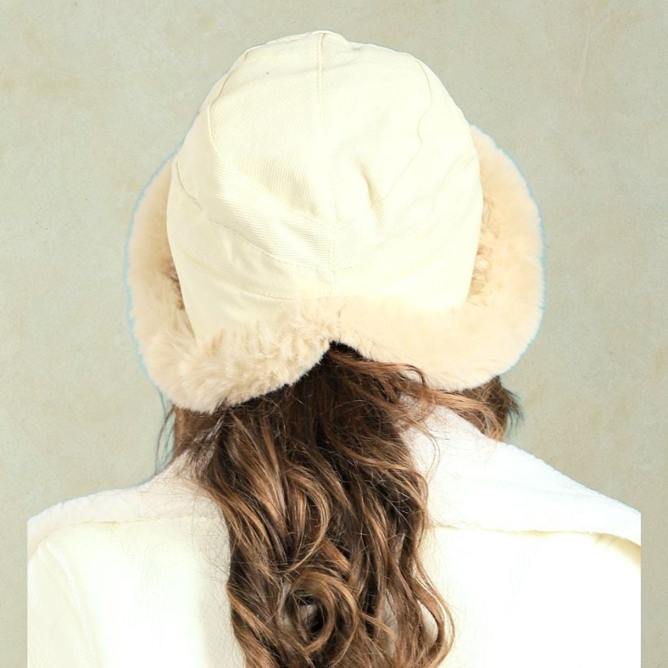Cara Ekru Renk Şapka Çift Taraflı Model