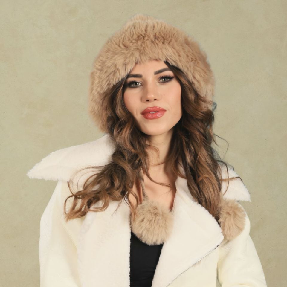 Lona Camel Renk Ponponlu Şapka