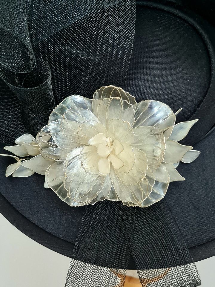 Esta Siyah Renk Vualet 30 cm