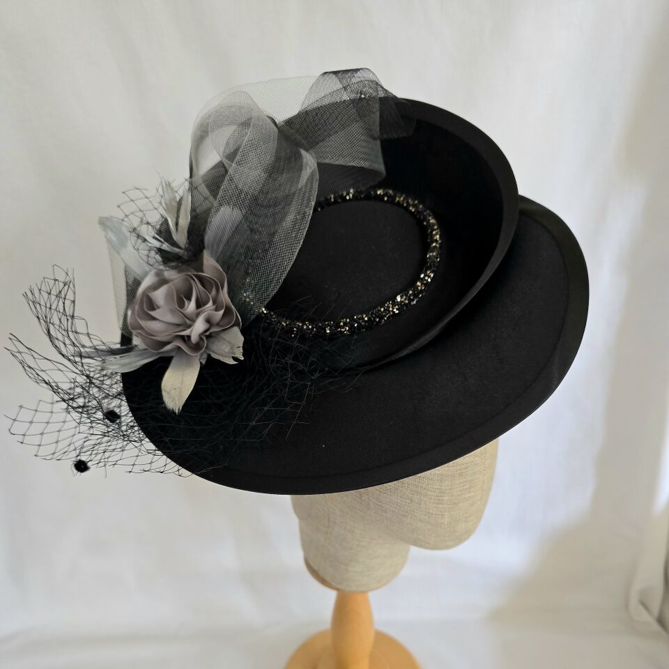 Esta Siyah Gri  Renk Vualet 30 cm