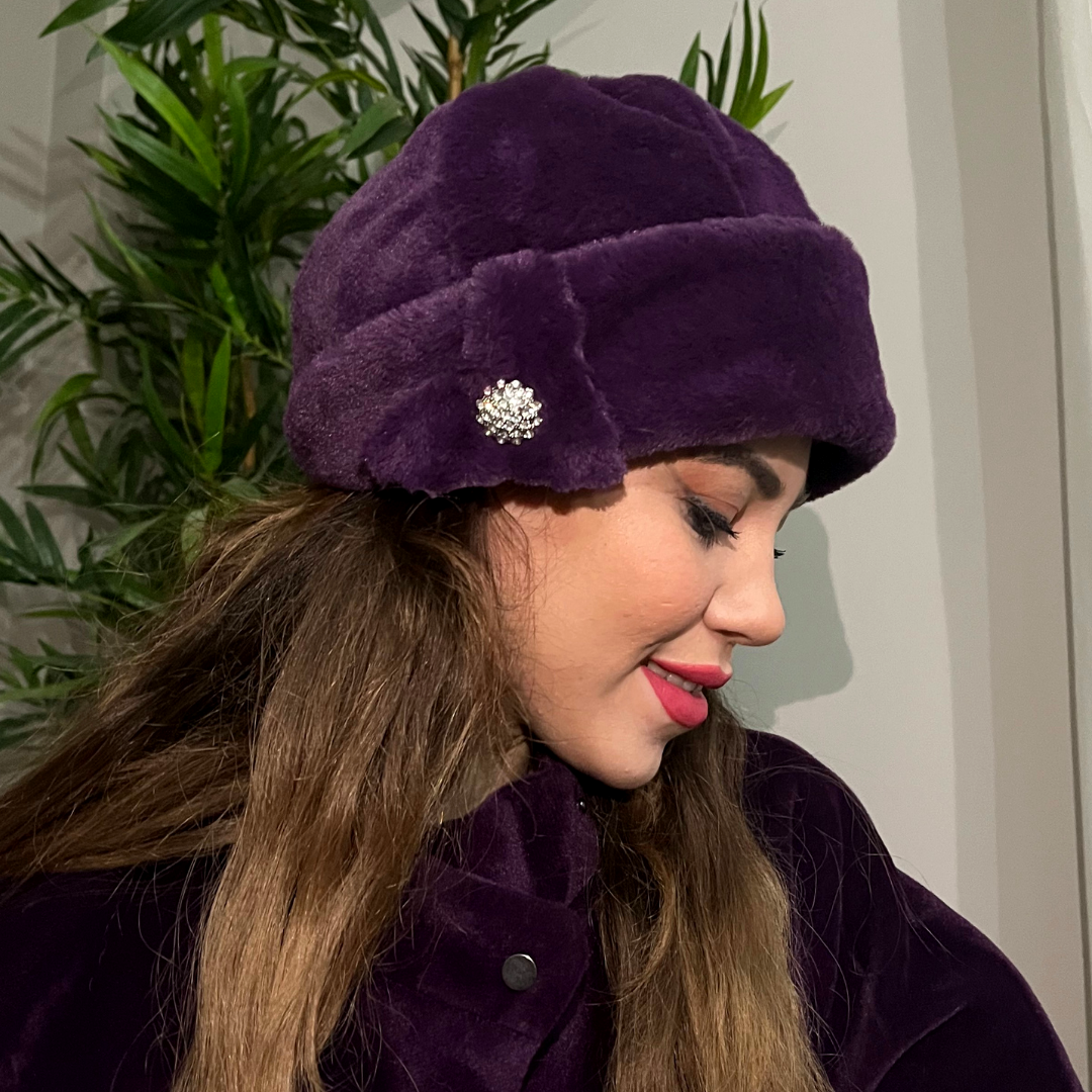 Eleni Mor Renk Peluş Şapka