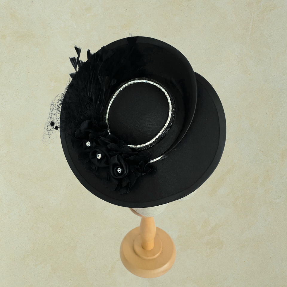 Esta Siyah Renk Vualet 30 cm