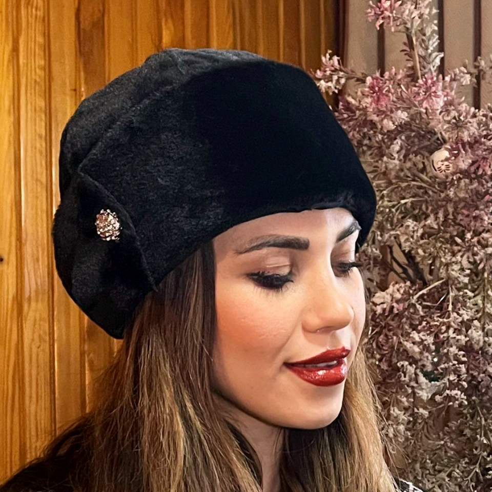 Eleni Siyah Renk Peluş Şapka