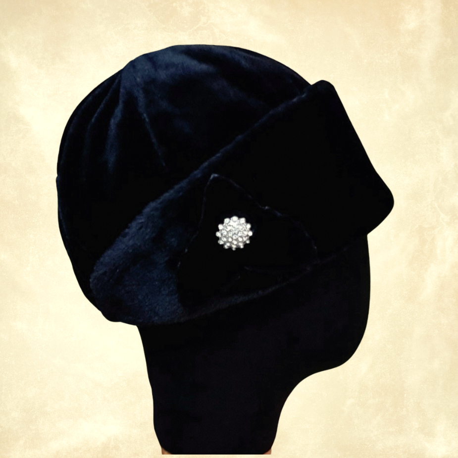 Eleni Siyah Renk Peluş Şapka