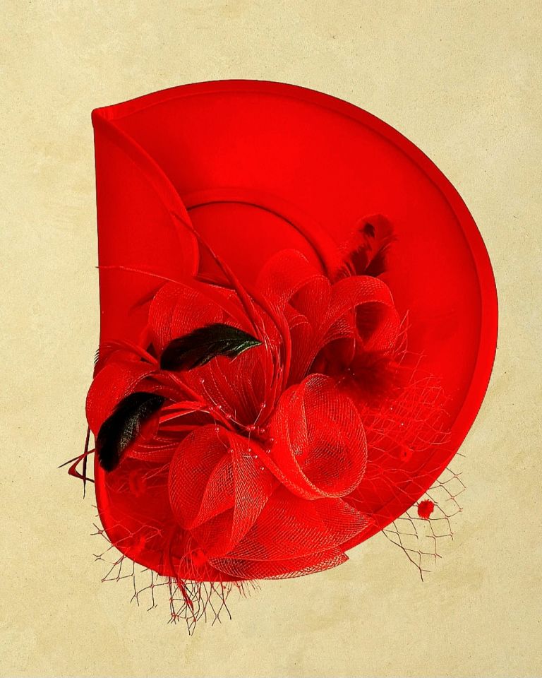 Esta Kırmızı Renk Vualet 30 cm