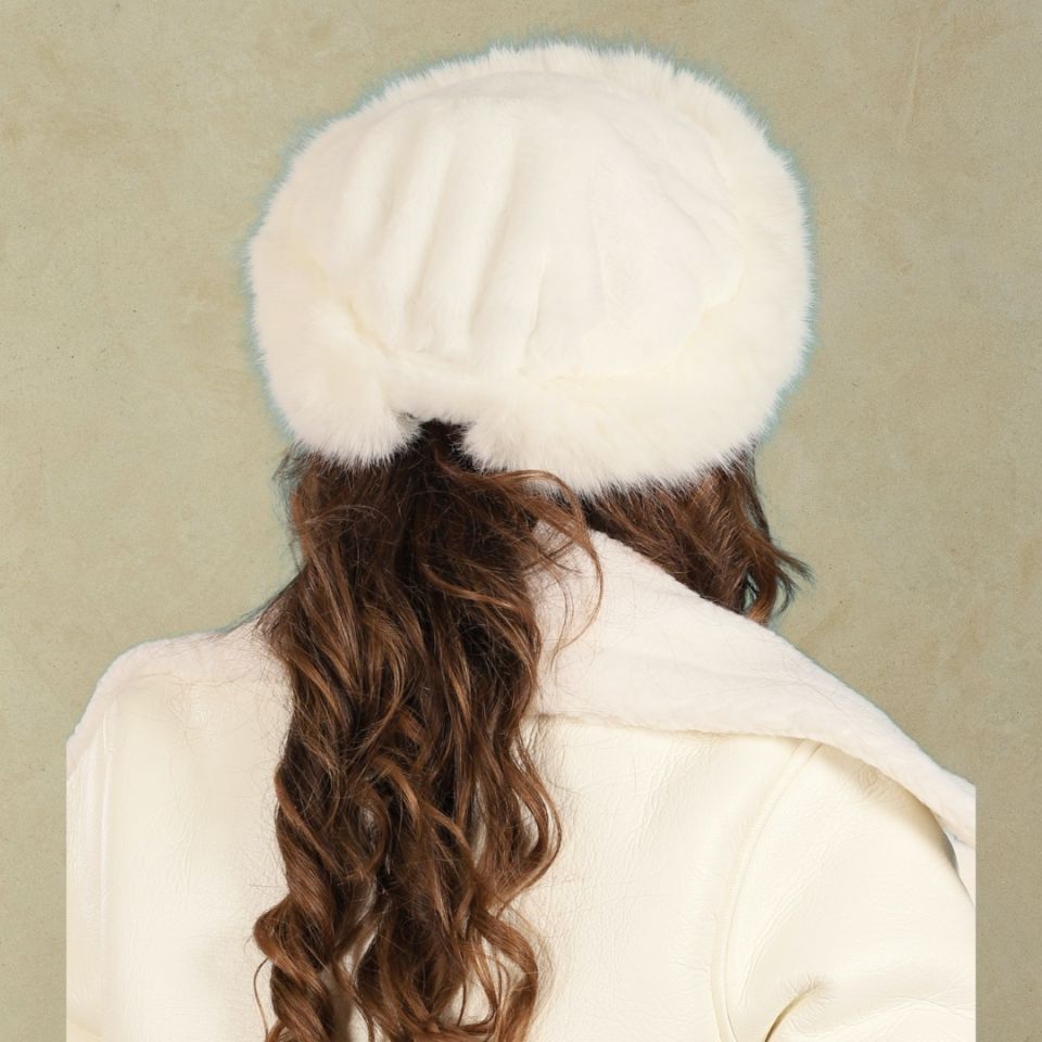 Sierra Beyaz Renk Peluş Şapka