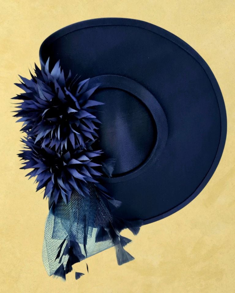 Esta Lacivert Renk Vualet 30 cm