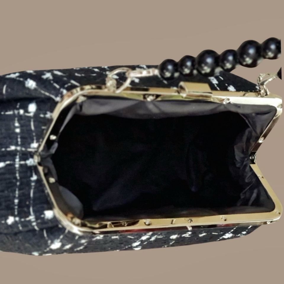 Sardunya Model Siyah Beyaz Renk  Kumaş Tasarım Çanta