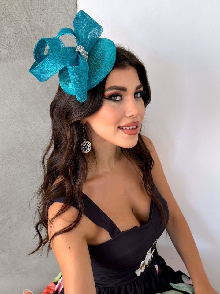 Ann Turkuaz Mavi Renk Vualet 20 cm