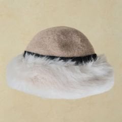 Amy Capicino Renk Saf Yün   Peluşlu Şapka