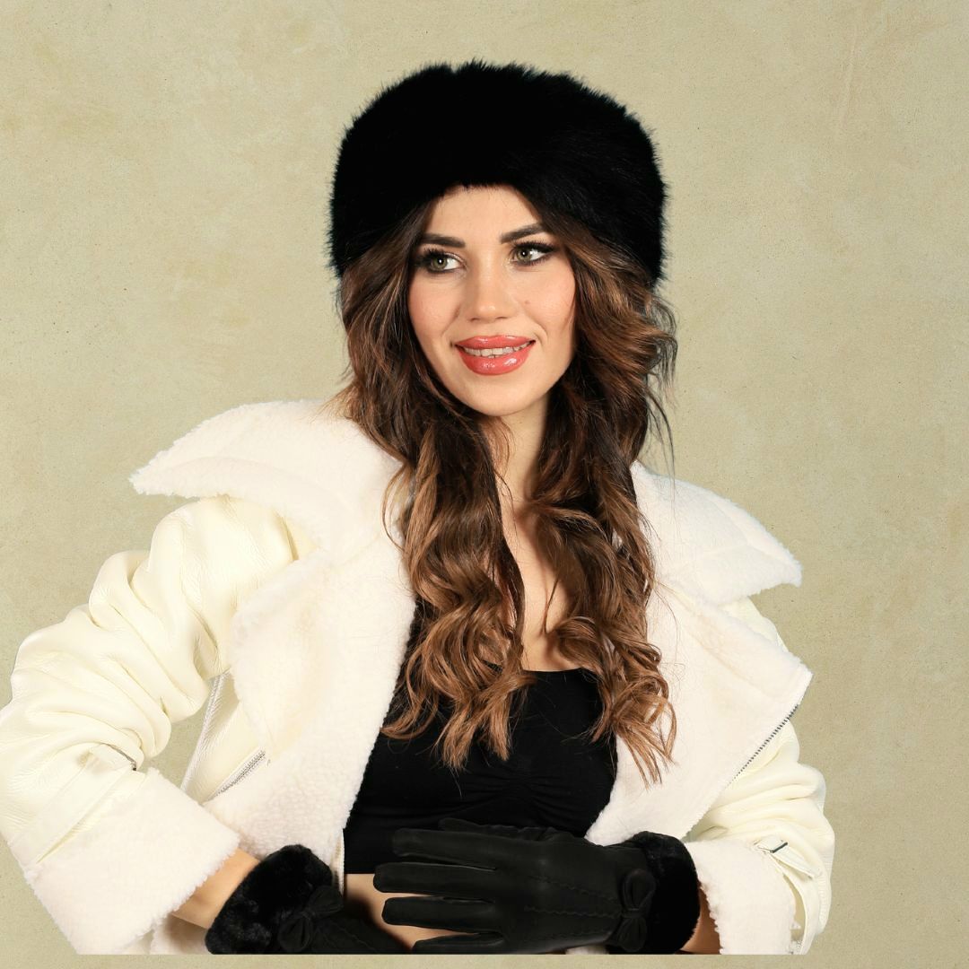 Amy Siyah Renk Saf Yün   Peluşlu Şapka