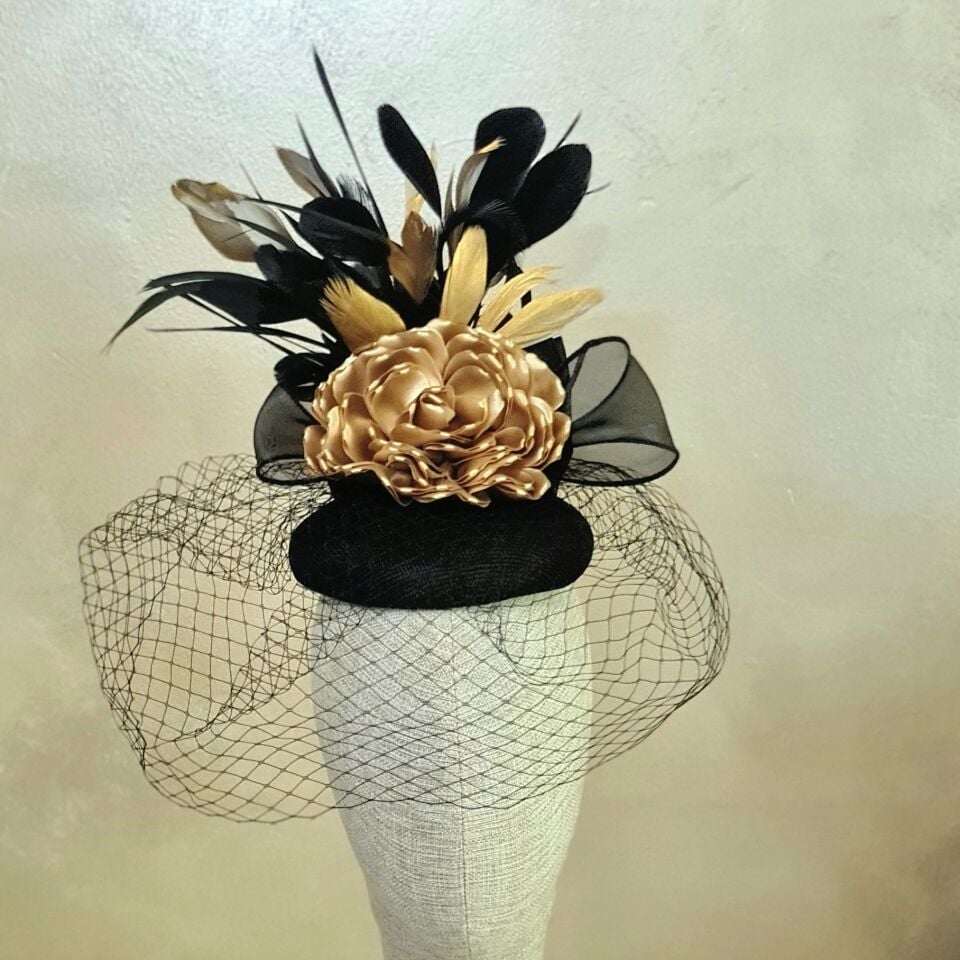 Anna Siyah Gold Renk Vualet  20 cm