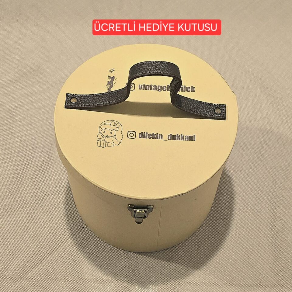 Della Gri Renk Saf Yün Kumaş Şapka