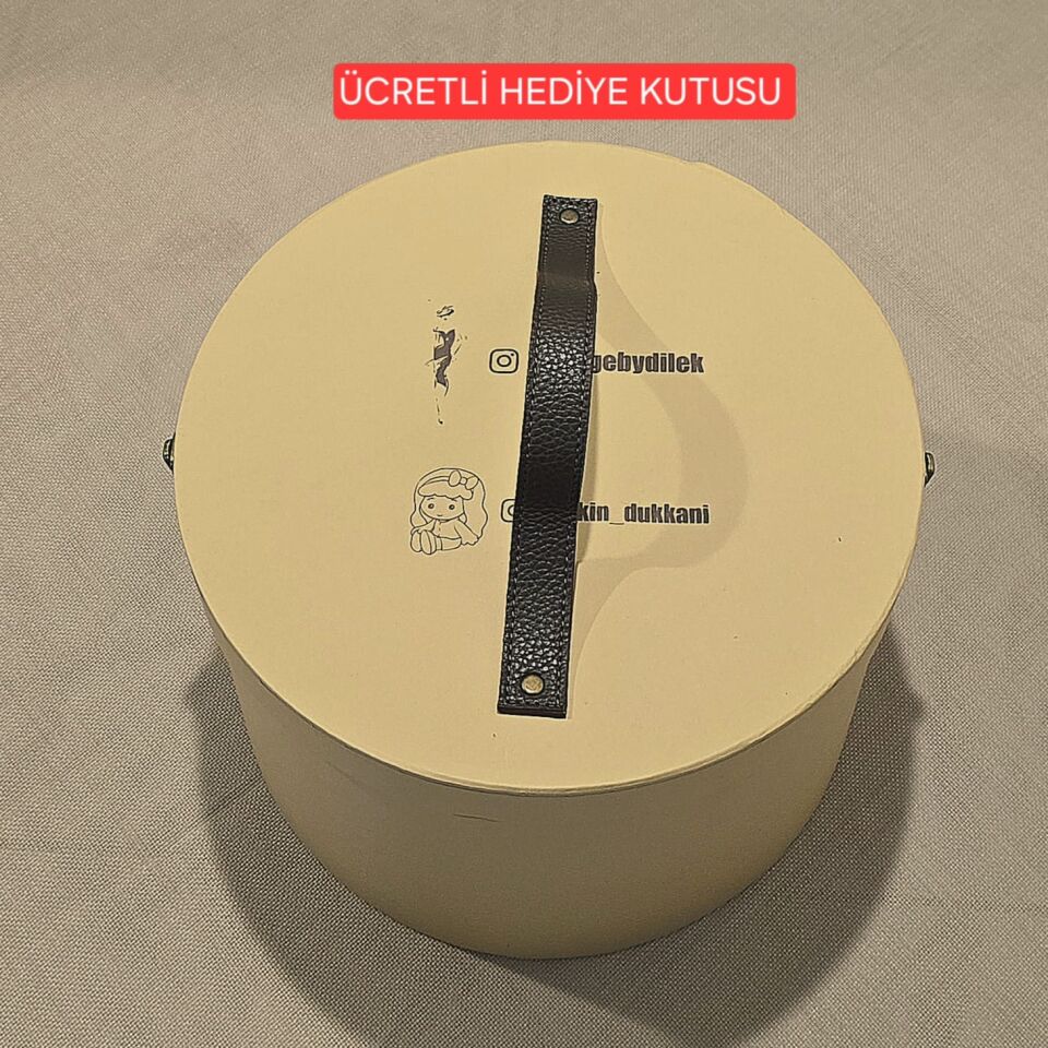 Della Krem Renk Saf Yün Kumaş Şapka