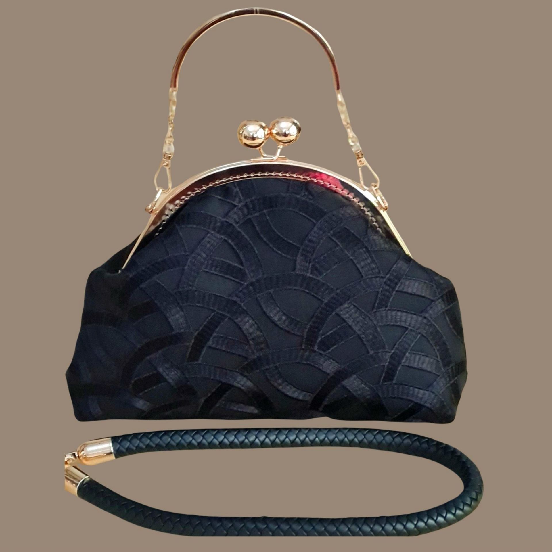 Topuz Model Siyah Brode Kumaş  Tasarım Çanta