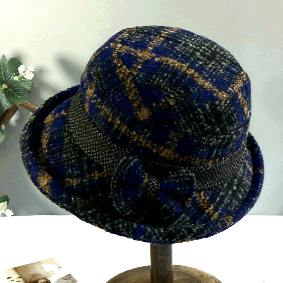 Pamela Lacivert Renk Desenli  Şapka