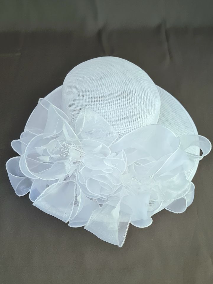 Dawn Beyaz Renk Elegan Şapka 45 cm