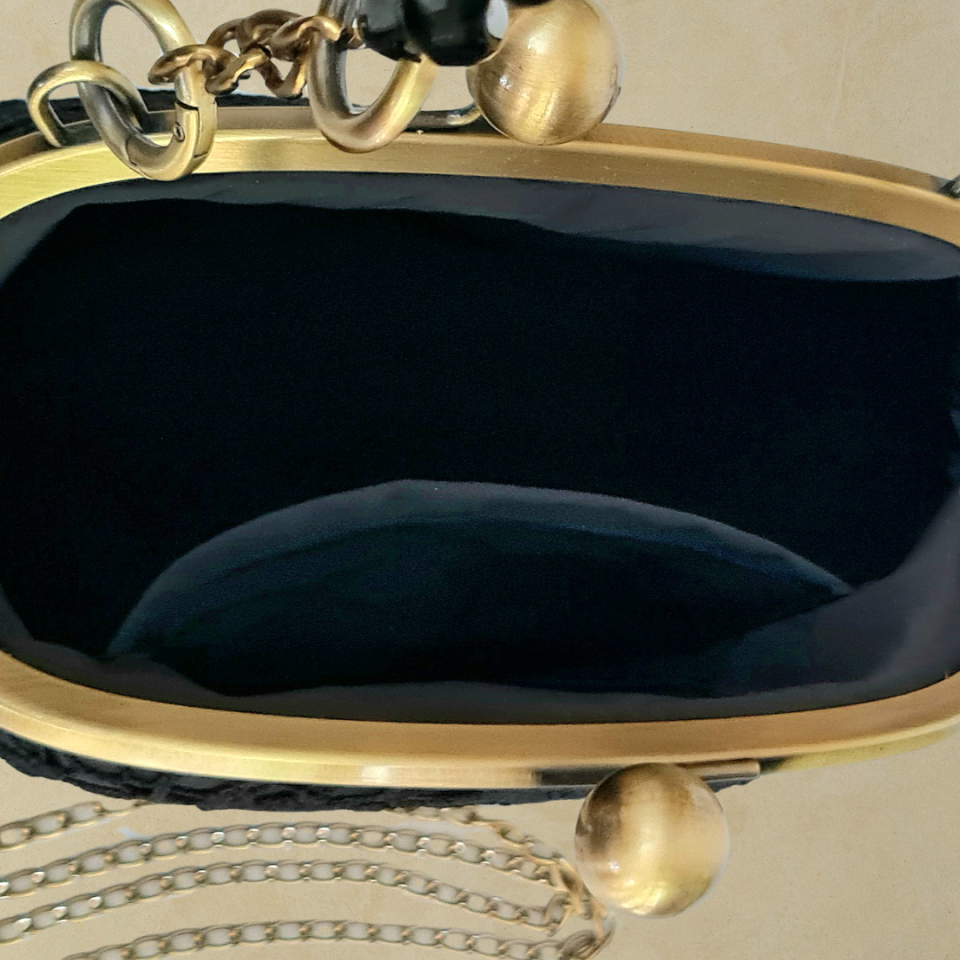 Topuz Model Siyah Brode Kumaş Tasarım Çanta