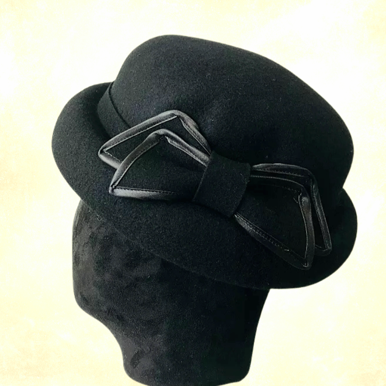 Elizabeth Siyah Renk  Saf Yün Şapka