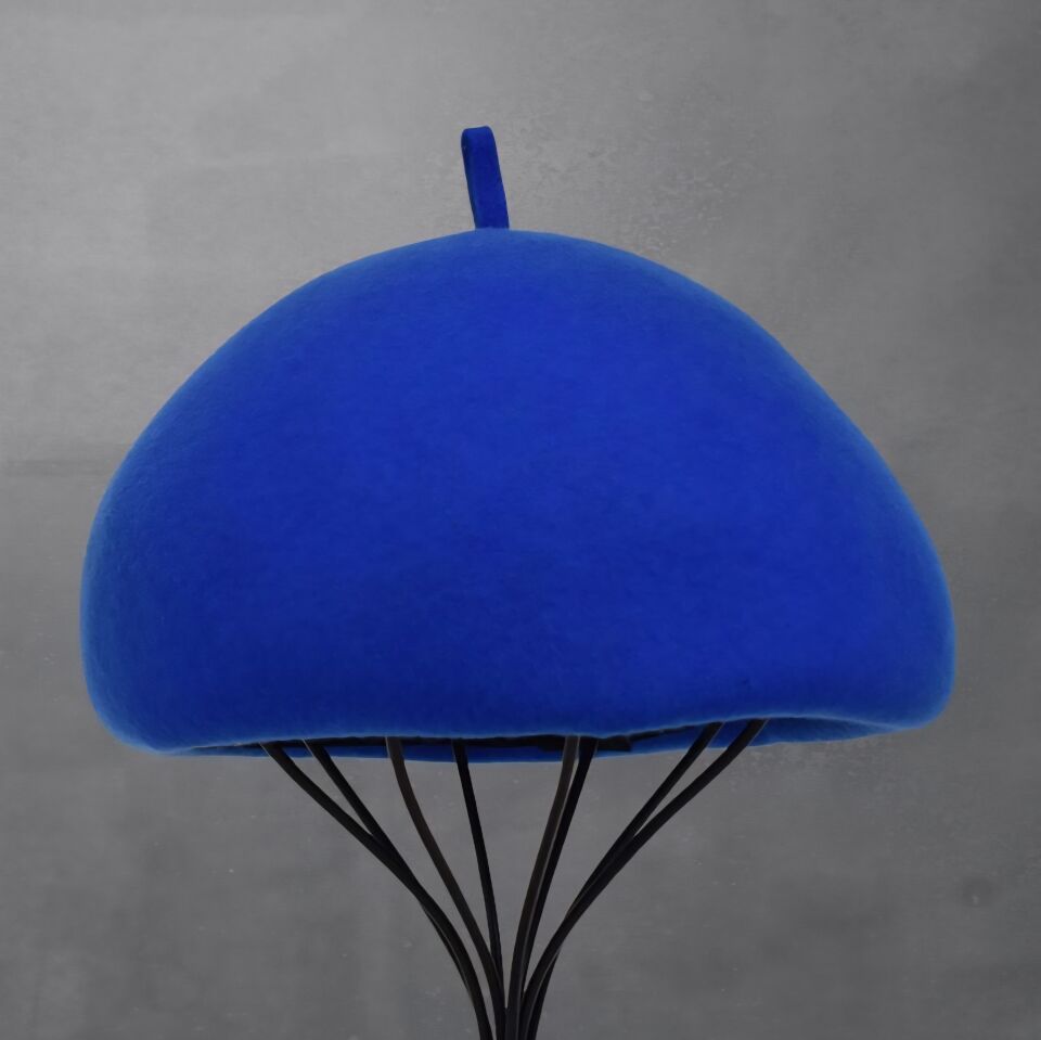 Nomi Saks Mavi Renk Şapka