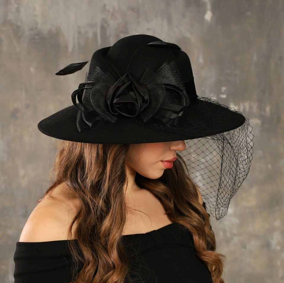 Almira Siyah Renk  Derby Model Şapka