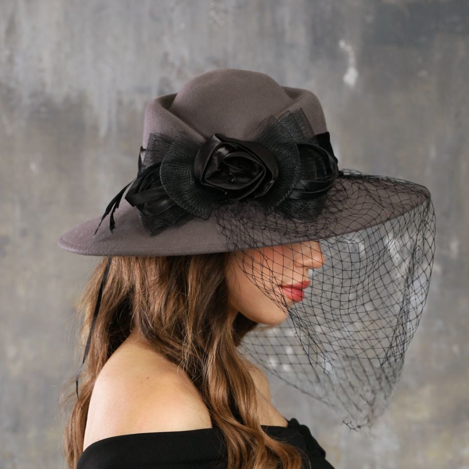 Almira Antrasit Gri Renk Derby Model Şapka