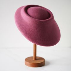 Astrid  Gül Kurusu Pembe Renk Derby Şapka 32 cm