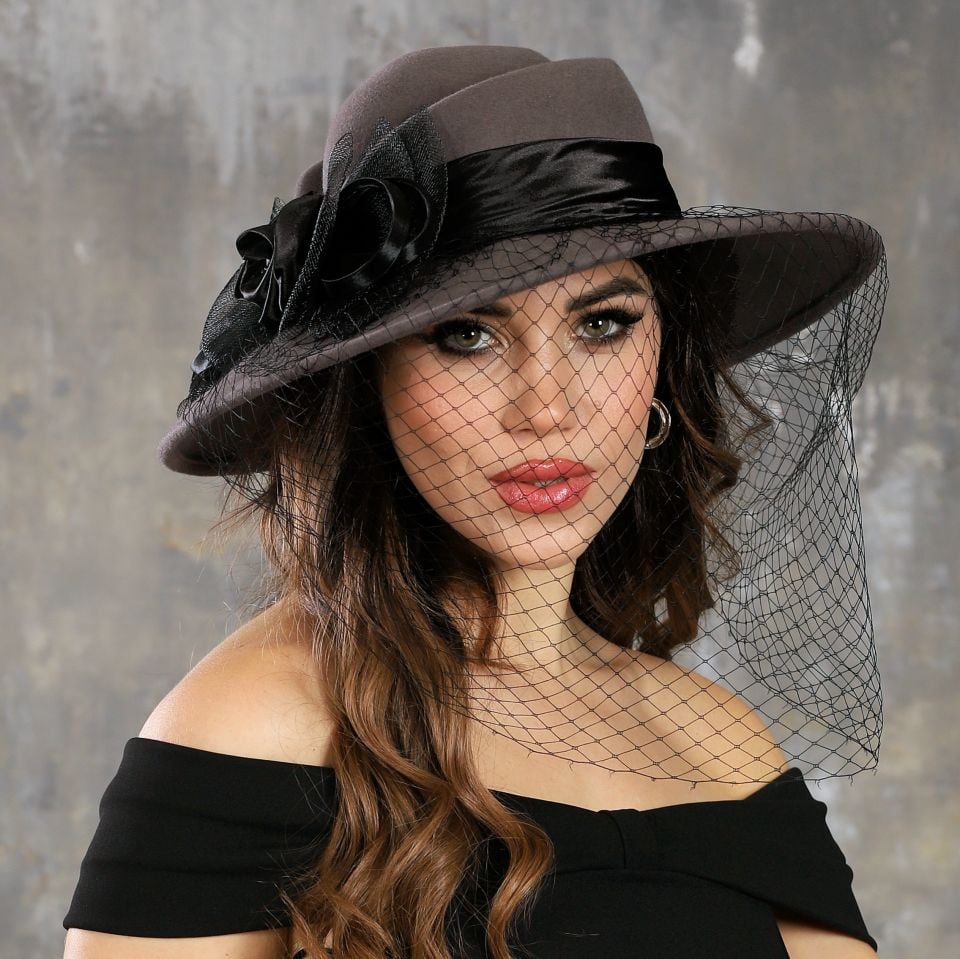 Almira Antrasit Gri Renk Derby Model Şapka