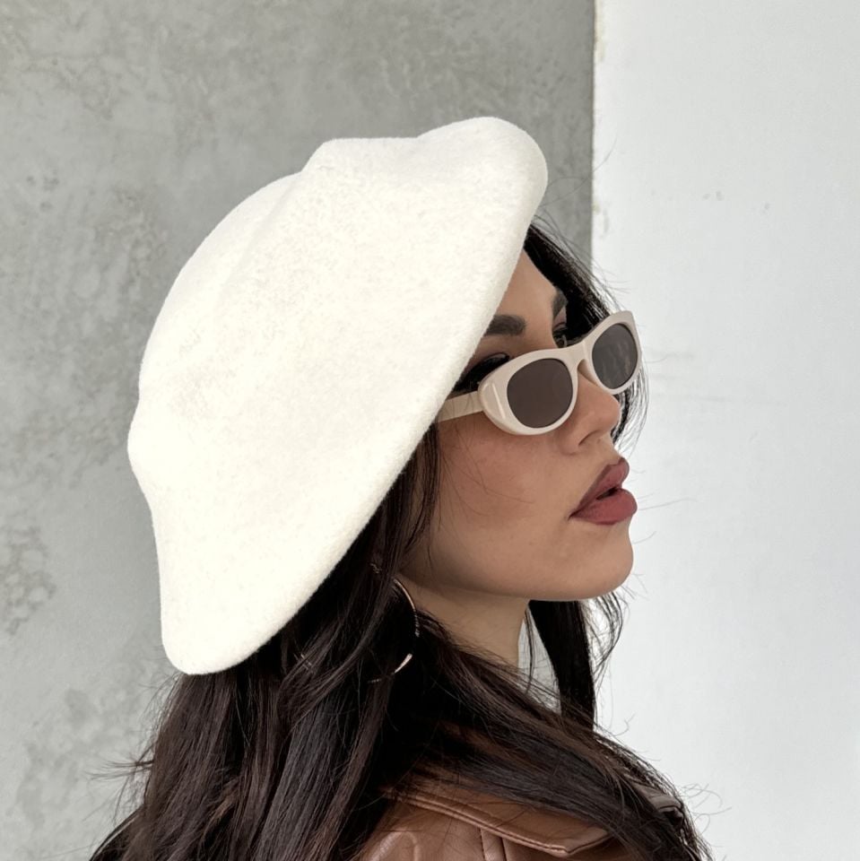 Astrid Krem Renk Derby Şapka 34 cm