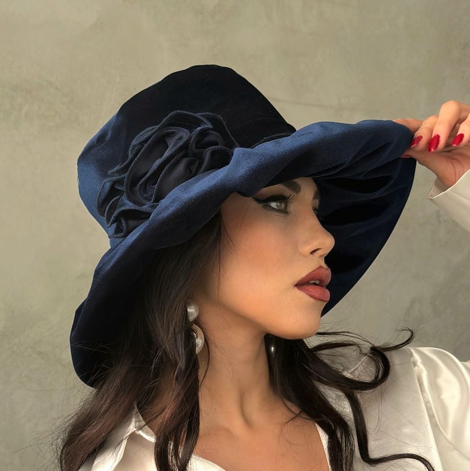 Rebecca Lacivert  Renk Derby  Şapka