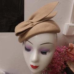 Lori Camel Renk Vualet Şapka 25 cm