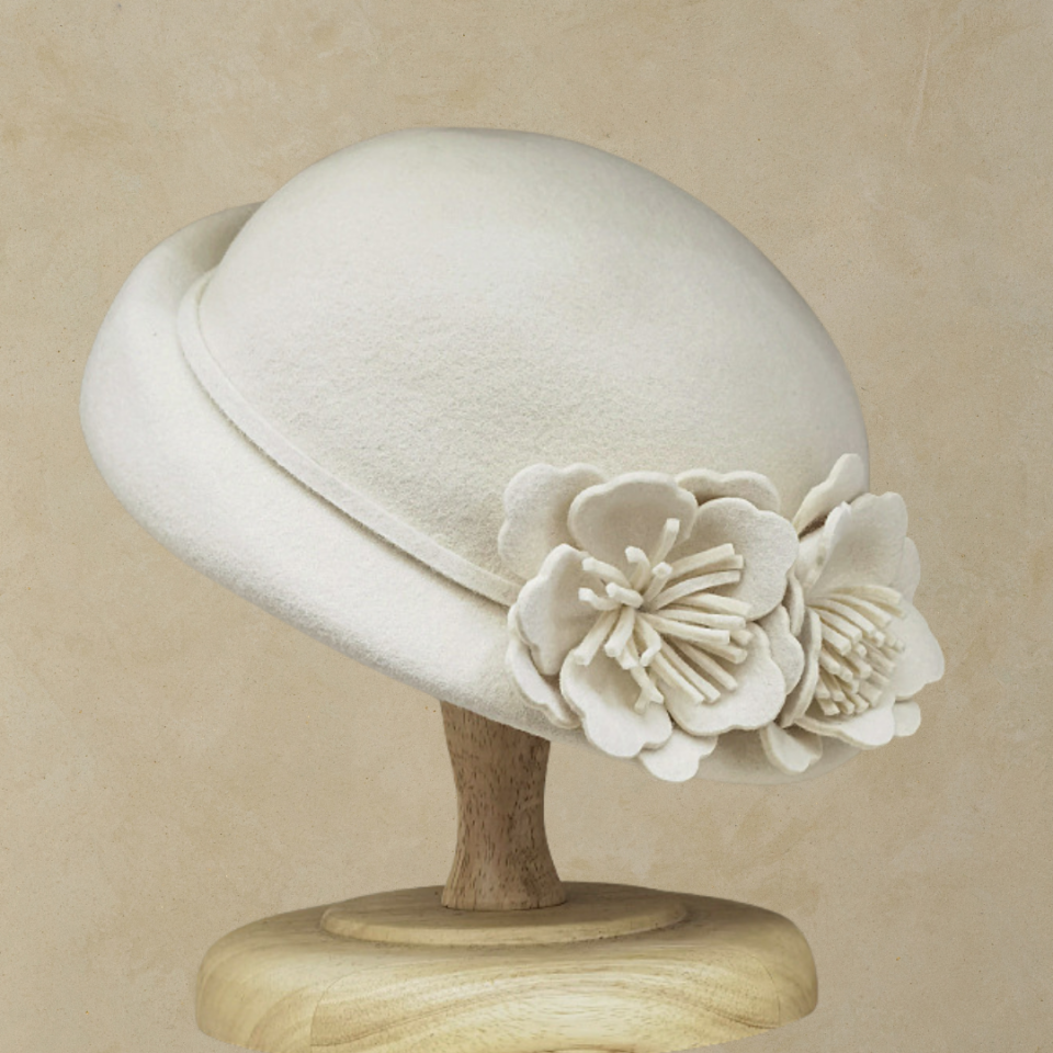 Chloe Krem Renk Çiçekli  Şapka