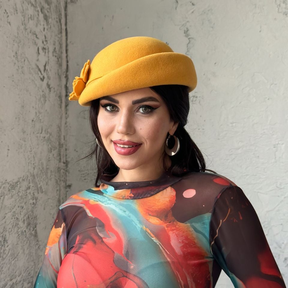 Chloe Zencefil  Sarı Renk Çiçekli  Şapka