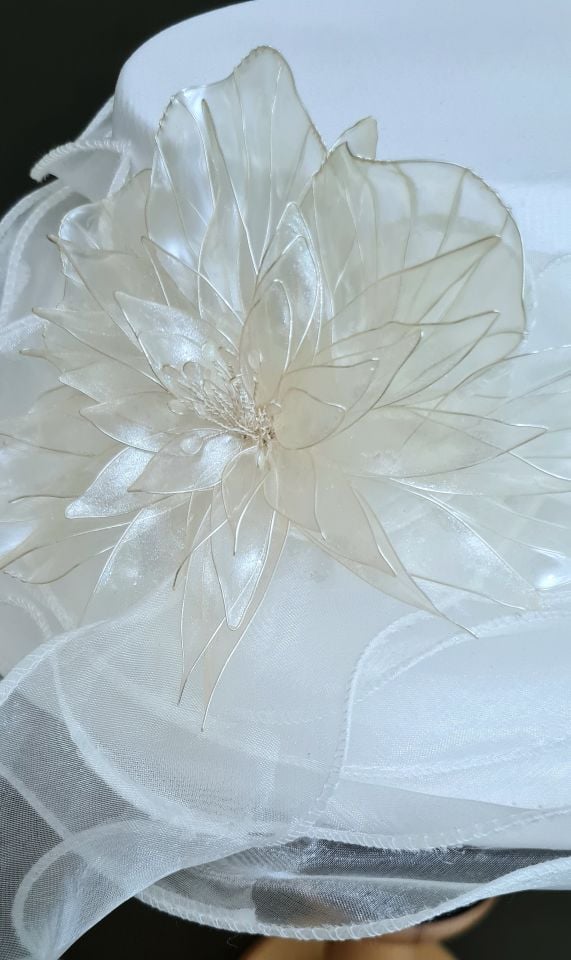 Adel J  İnci Beyaz Vualet Şapka  35 cm