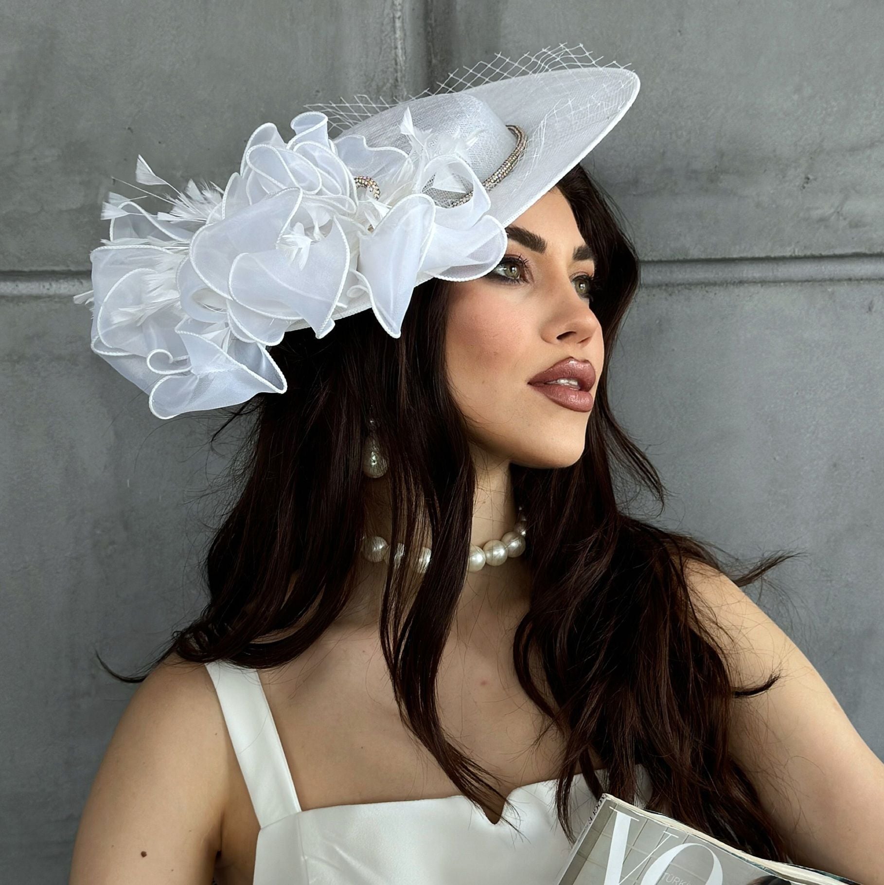 Flower B - Beyaz Renk Vualet Şapka 32 cm