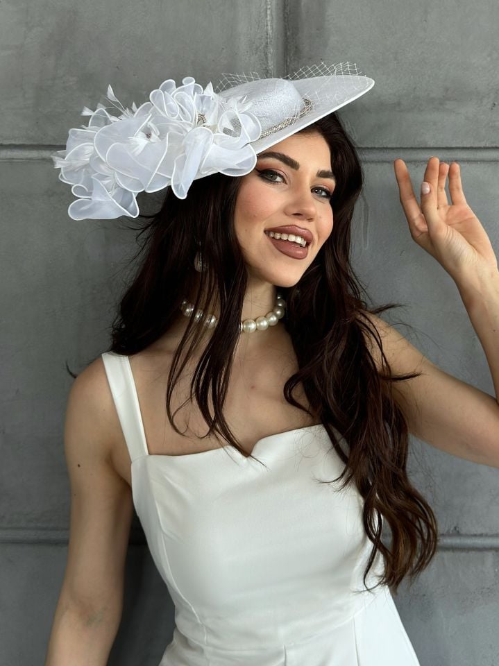 Flower B - Beyaz Renk Vualet Şapka 32 cm