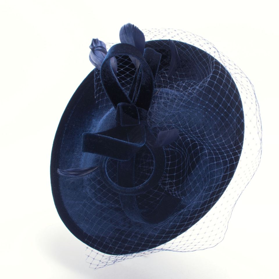 Edna Lacivert Renk Vualet Şapka