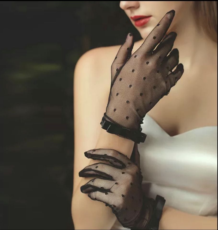 Barones Siyah Renk Biyeli Dantel Eldiven