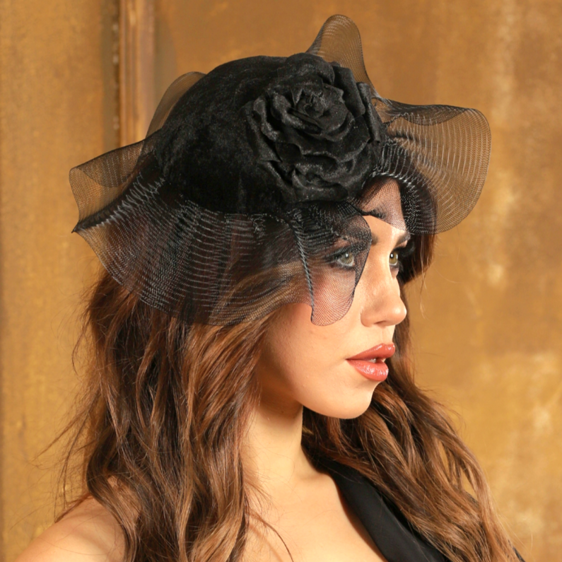 Rose Siyah Renk Volanlı Vualet Şapka