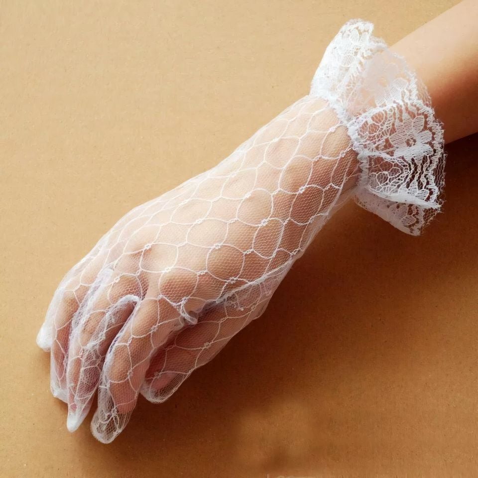 Barones İnci  Beyaz Renk Petek Dantel Eldiven