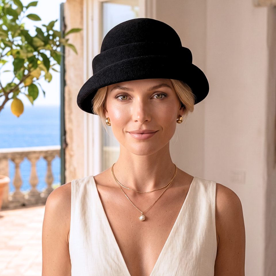 Astrid Siyah Şapka