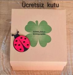 Çiçek Model Kırmızı Renk Dantel Kumaş Çanta