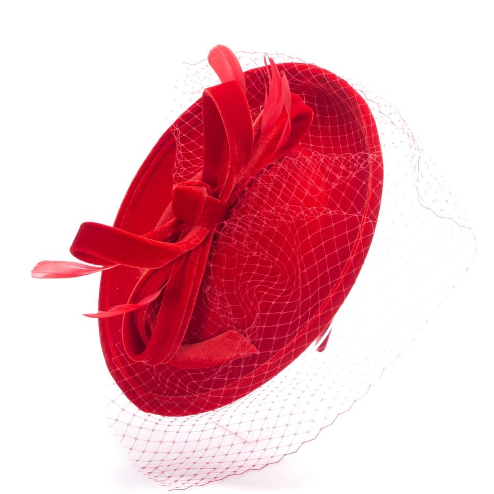 Edna Kırmızı Renk Vualet Şapka