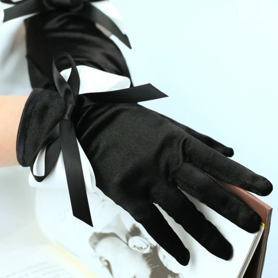 Düşes Siyah İpek Saten Fiyonklu Eldiven