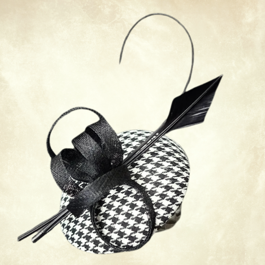 Lilly Siyah Beyaz Kazayağı Desenli Vualet 18 cm