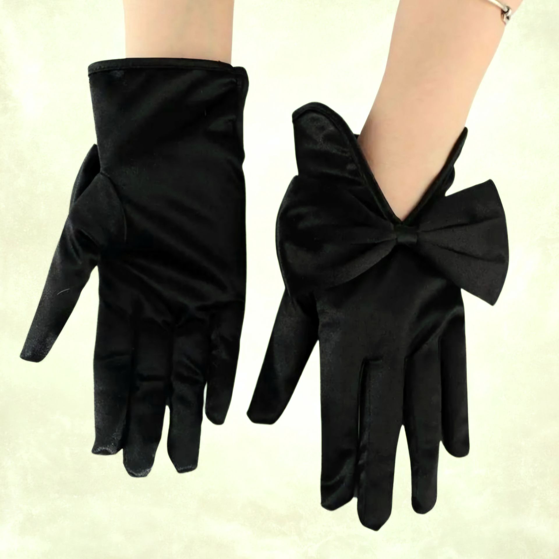 Düşes Siyah Fiyonklu İpek Saten  Eldiven